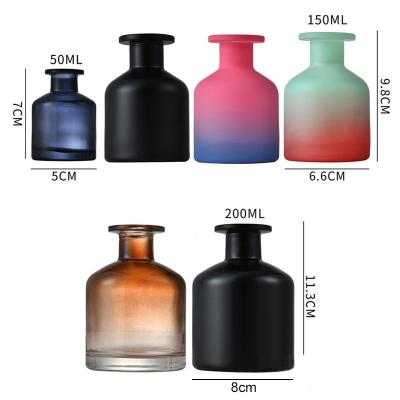 China Wholesale Empty Diffuser Bottle 50ml 150ml 200ml Black Tubular Luxury Round Aroma Diffuser Bottle Cosmetic Glass Bottle Empty Diffuser Bottle for sale