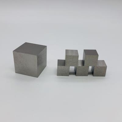 China Tungsten Tungsten Metal Cubes 10mm Tungsten Paperweight Cubic Customization Engraved Polished Tungsten Ingots For Sale for sale