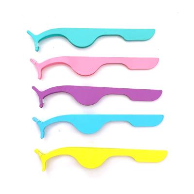 China Durable Rounded Tip Lashes Tweezers Logo Eyelash Applicator Tweezers Customized Professional for sale