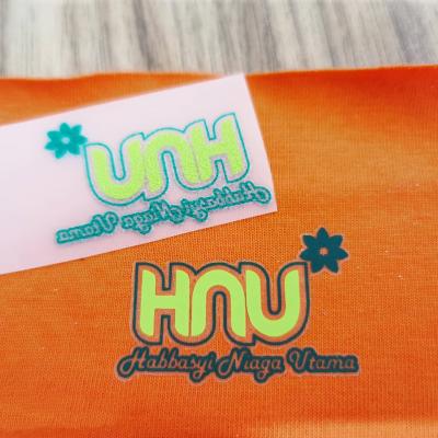 China Viable Wholesale Custom 3d Heat Press Heat Transfer Label Plastisol Tagless Apparel Labels for sale