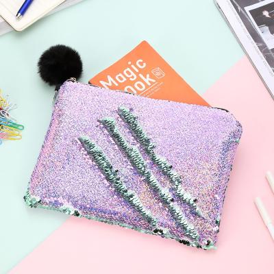 China Fashion Private Label Sequin Magic Shiny Fabric Glitter Pencil Pouch Cosmetic Makeup Bag for sale