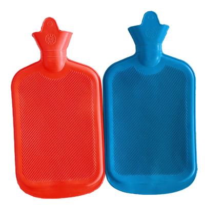 China New design elastic hot water bottle 2l hot water bottle breathable professional manufacturers comfort direct sales with rubber for sale