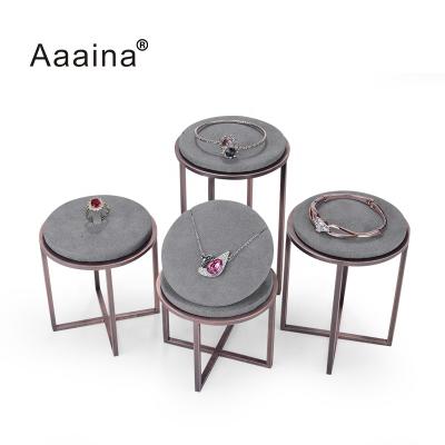 China Durable Custom Display For Unique Jewelry New Style Jewelry Display Stand Set for sale