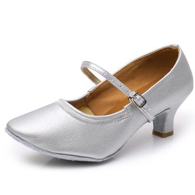 China Fashion/Wholesale Cheap PU Ballroom Dancing Shoes Ladies Latin Comfortable/Durable Breathable Soft Waltz Dance Shoes for sale