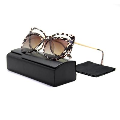 China Fashion Sunglasses Polarized Light Tr90 Metal Anti-Blue Shade Cheap Designer Shade UV Clip On Sunglasses Sun Lenses for sale