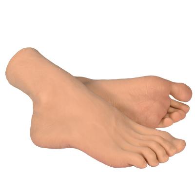 China Other factory low Moq wholesale a pair of male mannequin feet simulation silicone foot model for sale