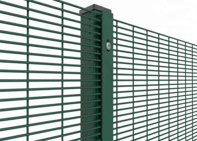 China cerca de alambre soldada con autógena revestida del Pvc del panel de la malla soldada con autógena de la subida del indicador 76.2×12.7m m del indicador 76.2×12.7m m de 4m m en venta