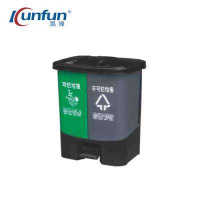 China Good Quality Customized Viable Color 40L Outdoor Plastic Trash Bin for sale