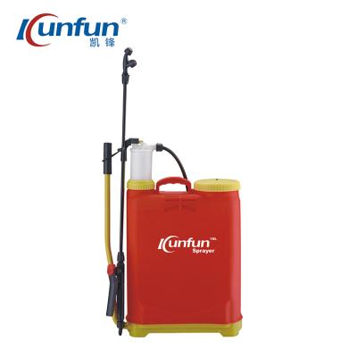 China Garden Kaifeng Supply Hand Sprayer 16l Manual Pressure High Quality Plastic Sprayer for sale