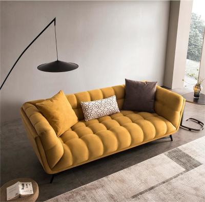 China Tufted sectioneel loveseat slaapbank bed trek uit geel fluweel Te koop