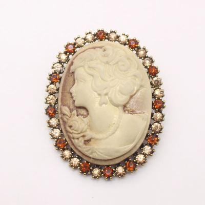 China ALLOY Antique Vintage Brown Cameo Brooch Burnished Gold Paver Stones Gothic Style Lady Jewelry Gift For Women With Rhinestone for sale