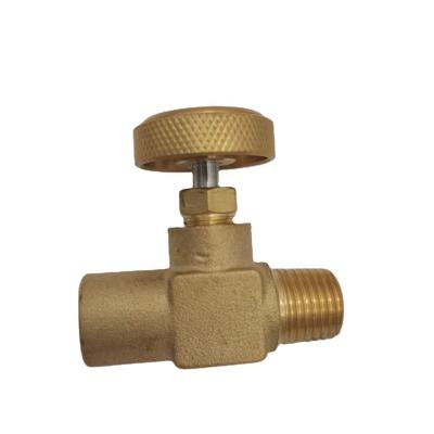 China 1/4MNPT*1/4FNPT Needle Valve Copper Valve SMT-FM016 for sale