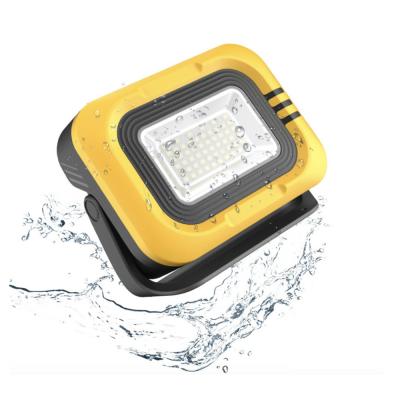 China Outdoor Camping Brightness 1200lm 6000mAh Power Bank 30W Led Work Light With Hook 150*121*51mm for sale