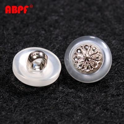 China Custom high quality dry cleaning fancy plastic resin leg button metal pearlized leg buttons for sale