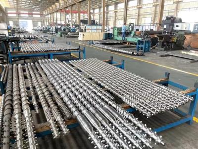 China Barril de tornillo / Barril de tornillo gemelo cónico / Barril de tornillo de extrusora para la extrusión de tuberías en venta