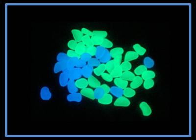 China Luminescent Glaze Cobble Stone /Glow In The Dark Pebble for sale