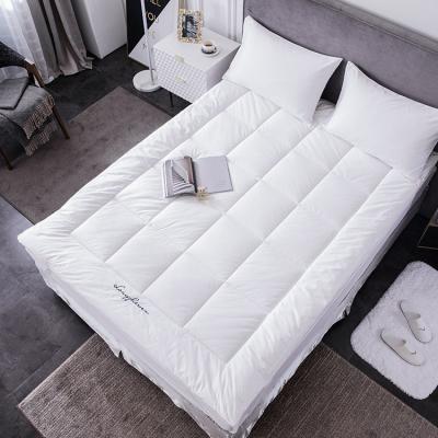 China Wholesale Luxury Waterproof Mattress Topper Microfiber Cover Breathable Bed Base Set for sale