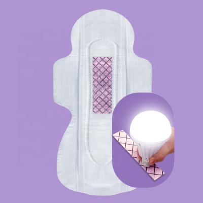 China Free Shipping Graphene Women Breathable Sample 3D Overnight Pad Heavy Flow Menstrual Pads for sale