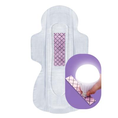 China Large Breathable Graphene Menstrual Pads Peace Of Mind Flexible Absorb Ladies Sanitary Pads for sale