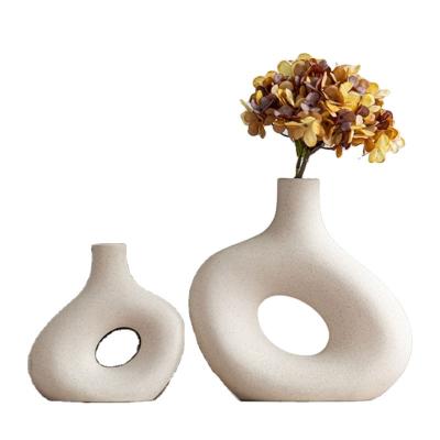 China Modern Yellow Porcelain Luxury Vintage Chinese Flower Vase Set Handmade Antique Wholesale Modern Ceramic Vase For Home Decoration for sale