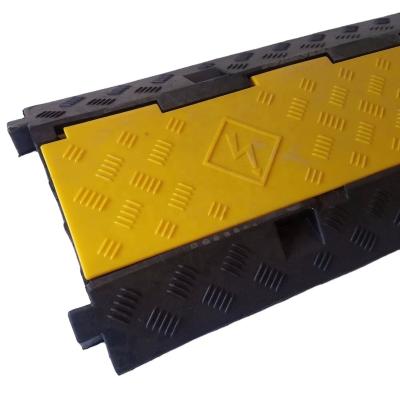 China Rubber Road Barricade 3 Channels Car Protector for sale