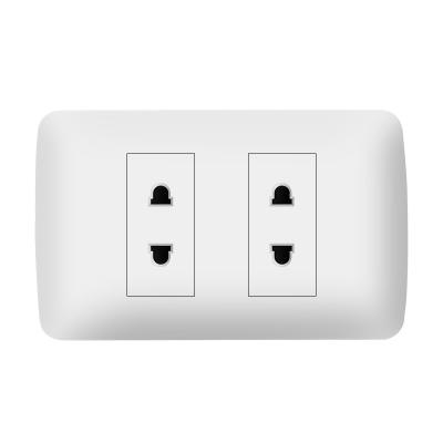 China New SOHO Design PC Panel 2 Strip 2 Pin Wall Socket For Residential / General Purpose US Market for sale