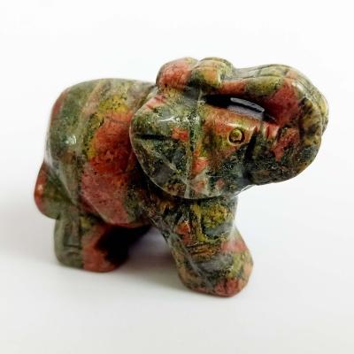 China Natural Elephant Crystal China Crystal Carved Jade Animals Epidote Engrave Elephant Gifts for sale