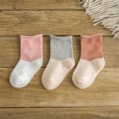 China Fall/Winter Baby Cotton QUICK DRY Newborn Socks Curved Floor Socks To Keep Baby Warm Cute Socks for sale