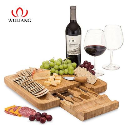 China High Quality Viable Adjustable Cutlery Cheese Board and Knife Set, Cooked Food Bamboo Wooden Cheese Board for sale