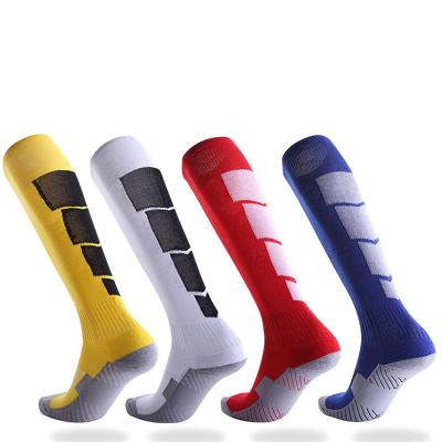 Cina OEM ODM custom men long soccer socks knee copper high stockings football sports anti-slip compression football sport grew socks in vendita