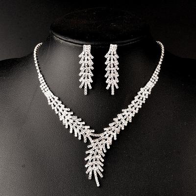 China New CLASSIC Style Exaggerated Feather Shape Necklace Set Crystal Earring Set Bridal Jewelry Set For Wedding for sale