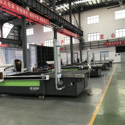 China Automatic Cloth Cutting Machine Fabric Textile Garment Sports Clothes Cutter Machinery Industrial Sewing Machine for sale