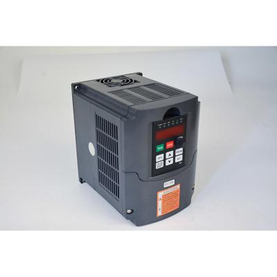 Cina US Stock Serie HY Invertitore VFD CNC Spindle Motor Speed Control 220v 2.2kw 0-400Hz 1P Input 3P Output in vendita