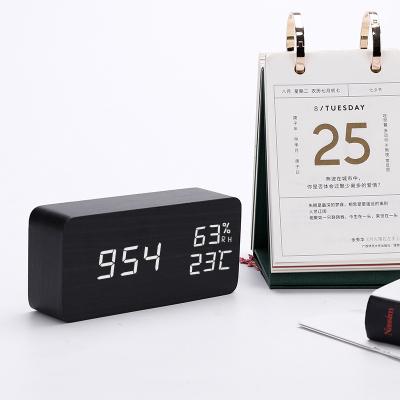 China Desk And Table Radio Rectangular Digital Modern Wooden Alarm Clock Led for sale