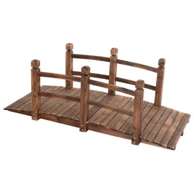 China 150cm Easily Assembled Wooden Garden Bridge Burnt Brown Stained Decorative Solid Wood Garden Pond Arch Walkway for sale