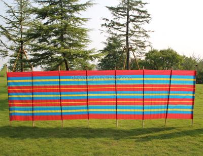 China Outdoor Wooden Pole Windbreak Beach Screen for sale