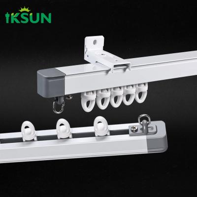 中国 2.4-4.5m Adjustable Stretched Curtain Tracks Retractable Curtain Track 販売のため