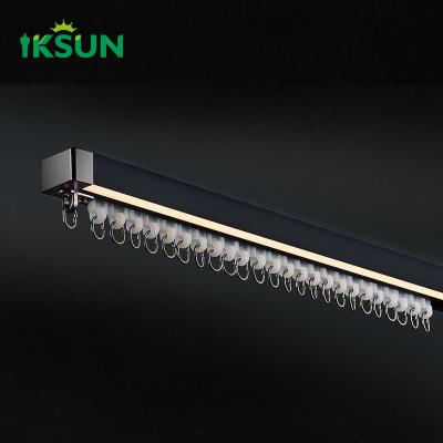 China Heavy Duty Aluminium Gordijn Track 1.0mm Met LED Strip Light Bay Window Gordijn Track Te koop