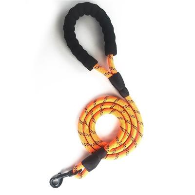 China Reflective Bright Yellow Gold Soft Foam Handles Metal Hook Nylon Rope Reflective Strong Dogs Pet Leashes 1.5 Meters for sale