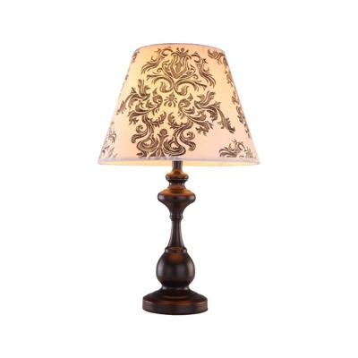 China Modern European American style floor lamp retro vertical head bedroom lamp contracted living room study iron lamps and lanterns for sale