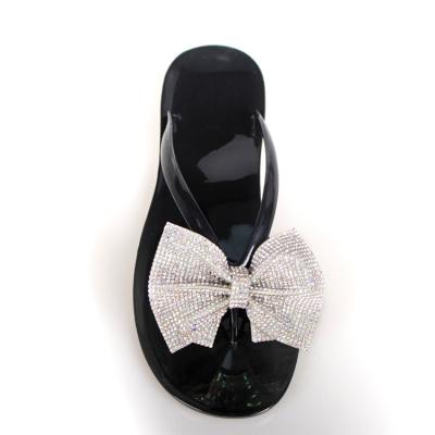 China 2022 New IDS Women Durable Crystal Shoes Beach Slippers Flip Flop PVC Jelly Slides Ladies Clear Shoe Colorful Bow Jelly Sandals for sale