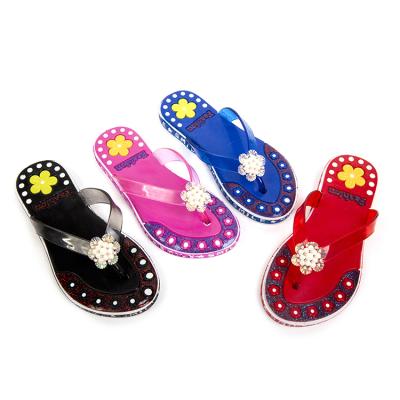 China Breathable Popular Large Encrusted Sandals Flip Flops For Girls for sale