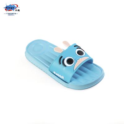 China Comfortable Breathable Children EVA Material Slippers With Animal Anti-slippery Printing for sale