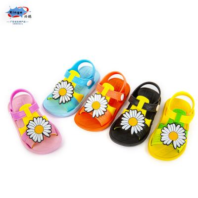 China 2020 Summer Breathable EVA Material Indoor Outdoor Flat Sandals For Kids Children for sale