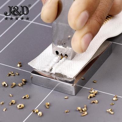 China Solve the Problem of Broken Teeth Handcrafted Leather Tools DIY Zipper Teeth No.3 No.5 Zipper Teeth Remover Zipper Cut Ruifen Material Without Teeth Bonding for sale