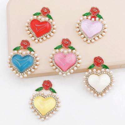 China Shoe Charms 2022 New Designer Rhinestone Bling Metal Zinc Luxury LOVE HEART Croc Shoe Charms For Wholesale Shoe Decorations Wholesale for sale