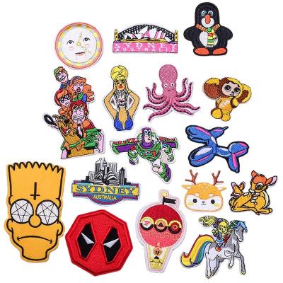 China Wholesale DIY Embroidery Iron-on Sew 0n Cartoon Anime Animal Patch For Jeans Clothes Bag Hat Decoration Jackets for sale