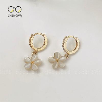 China Simple Fashion Temperament Flower Earrings Five FASHION Korean Opal Petal Earrings Design Girl's Ear Jewelry for sale