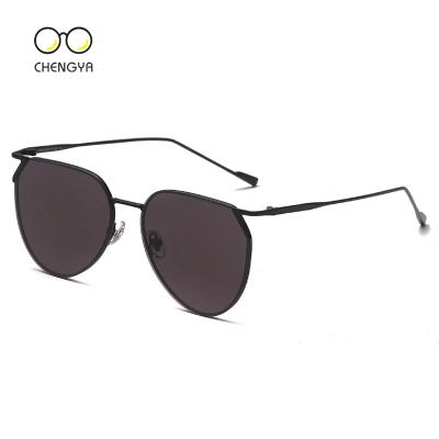 China New Metal Sunglasses Fashion Men's Driving Sunglasses Female Polygonal Sunglasses Fashion Anti-ultraviolet Sunglasses for sale