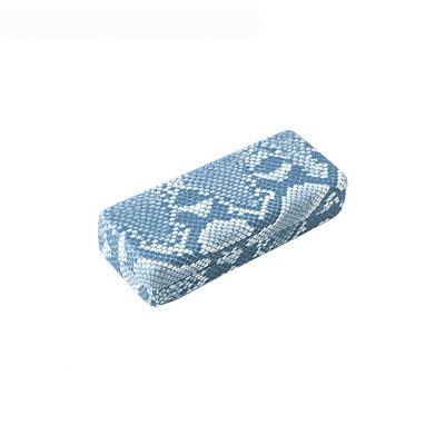 China Creative Myopia Glass Scratch-resistant Scratch-resistant Squeeze Glass Case Fashional Glass Case Personality Snake Pattern Glass Portable Storage Box for sale